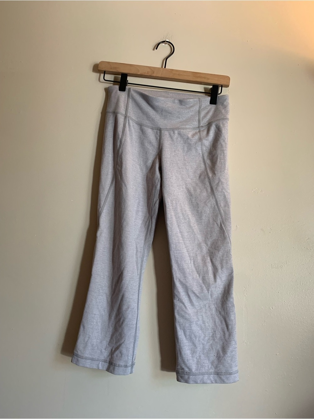 lululemon athletica Light Gray Women Athletic Pants Bottoms Flare Casual